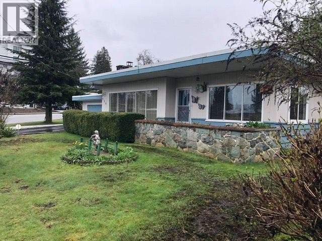 650 CLARKE ROAD, Greater Vancouver — photo 2