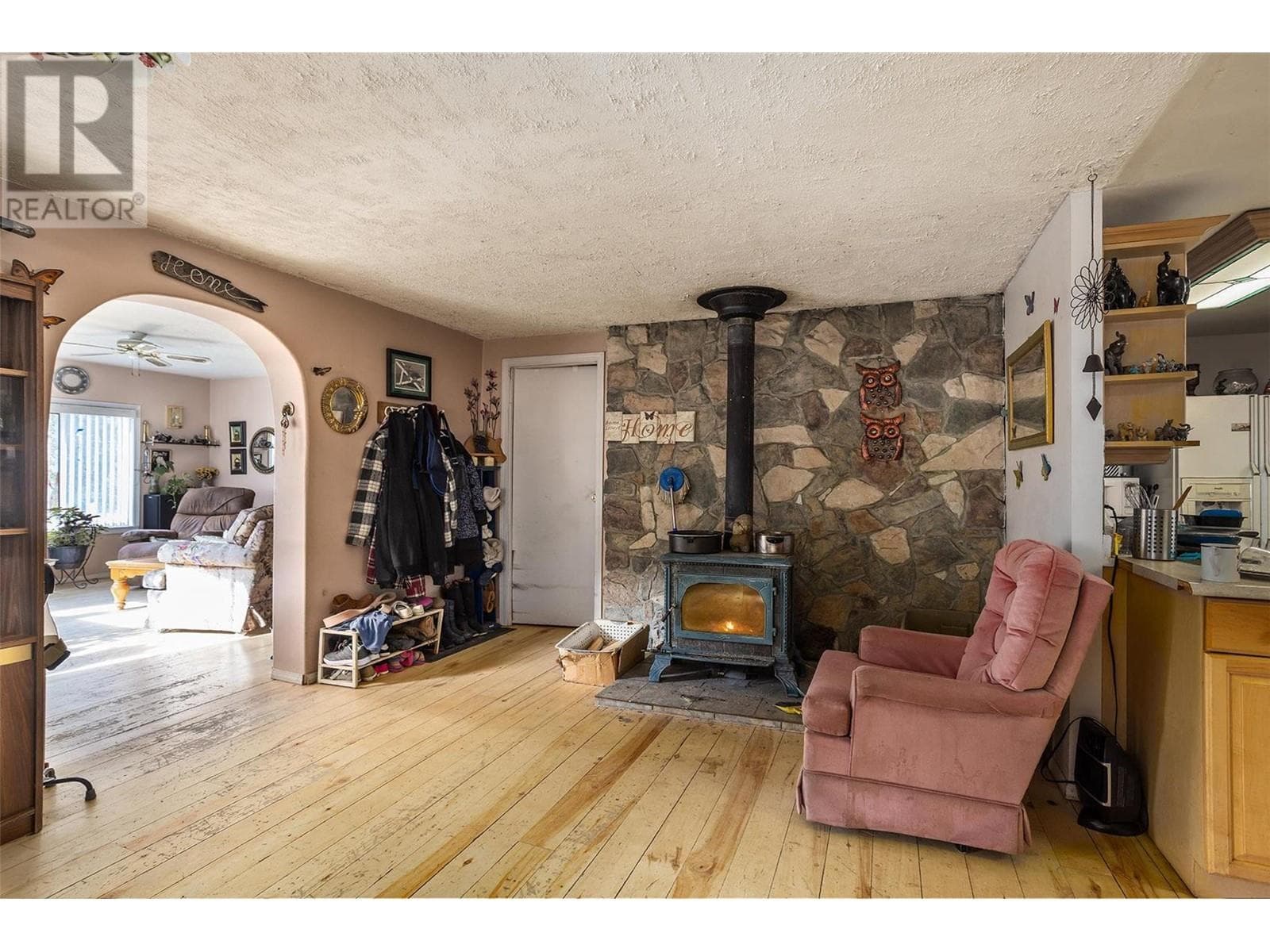 85 ERNEST AVENUE, Interior REALTORS® — photo 4