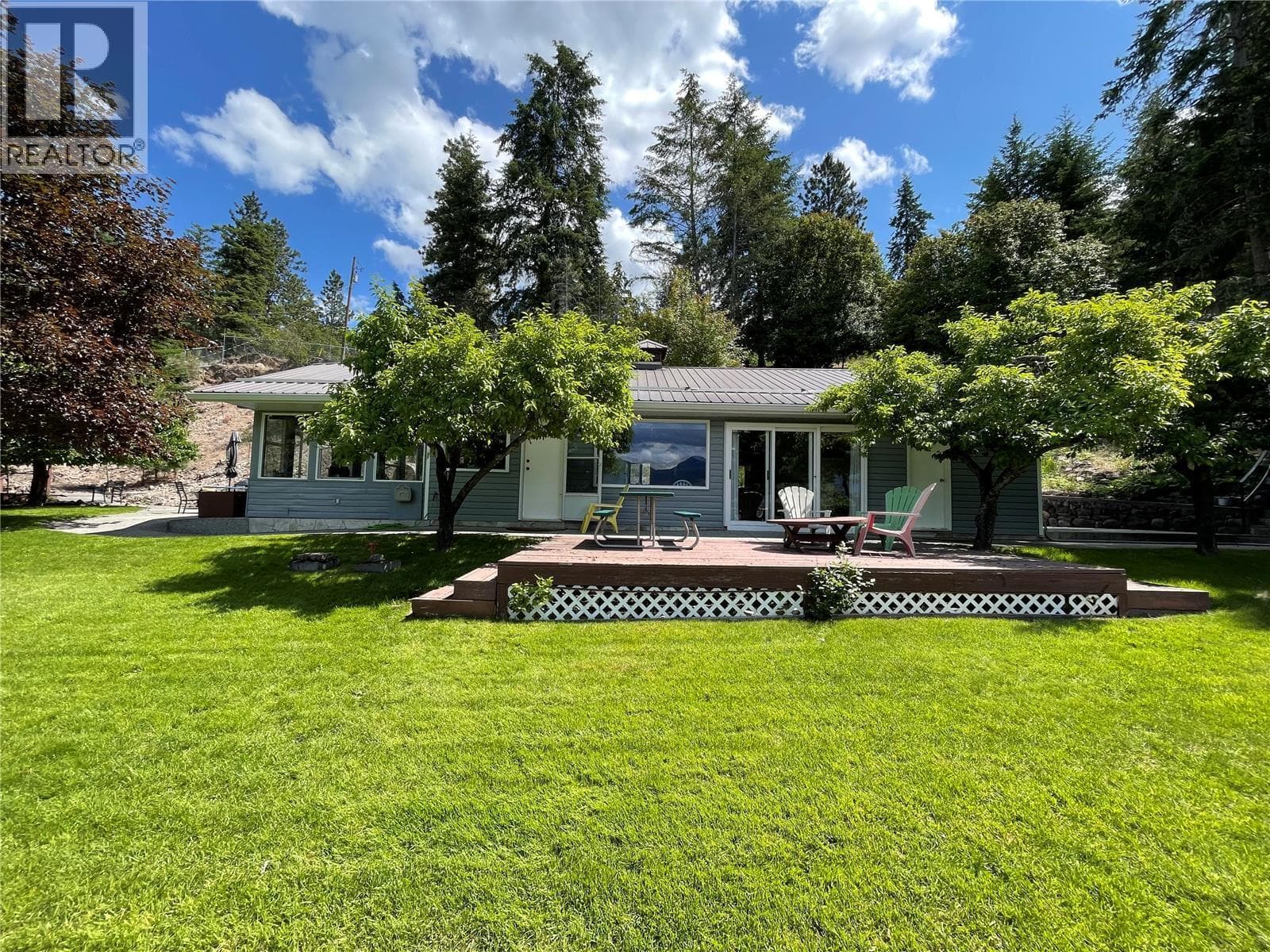 110 RUSSELL ROAD, Interior REALTORS® — photo 3
