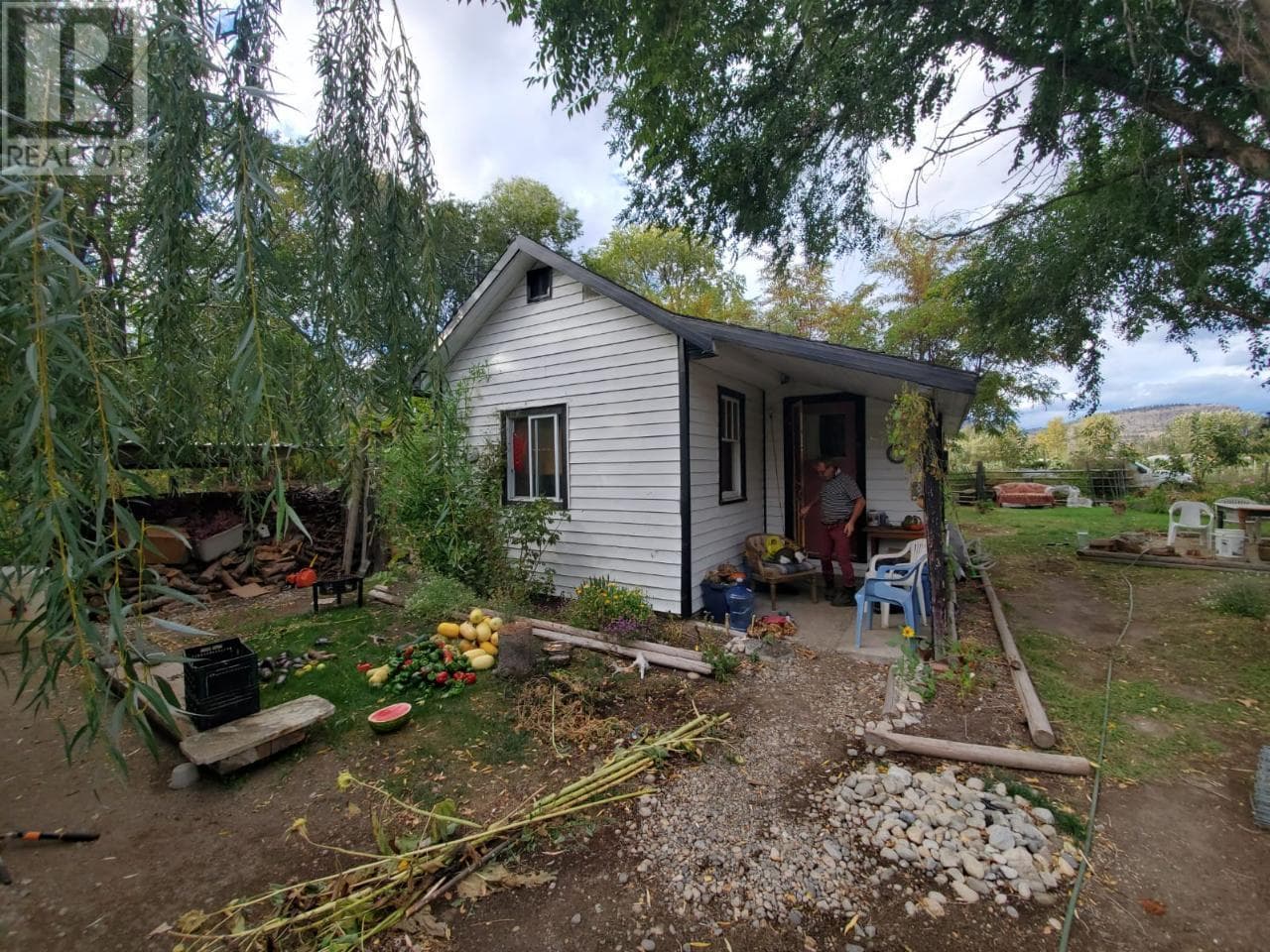 166 PARK RILL ROAD, Interior REALTORS® — photo 5