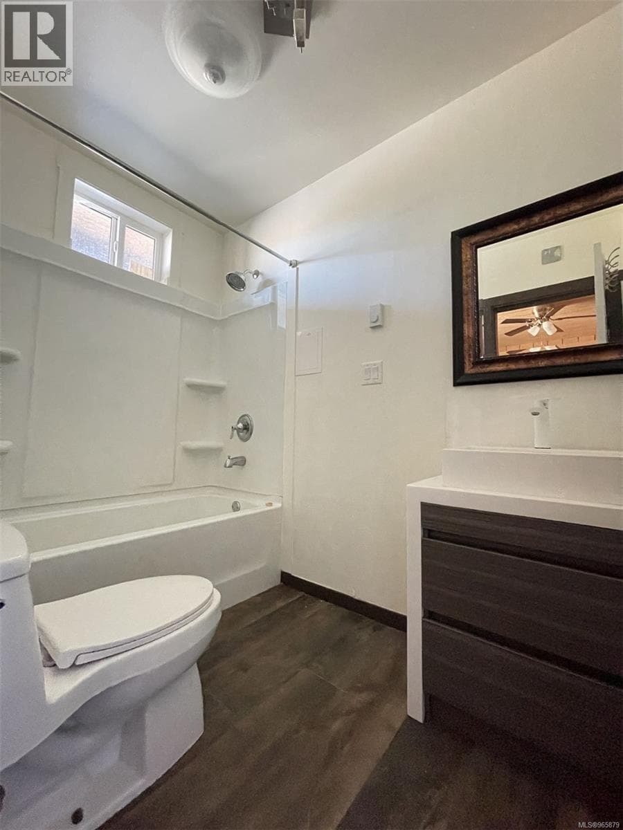 7295 Francis Rd, Victoria — photo 4