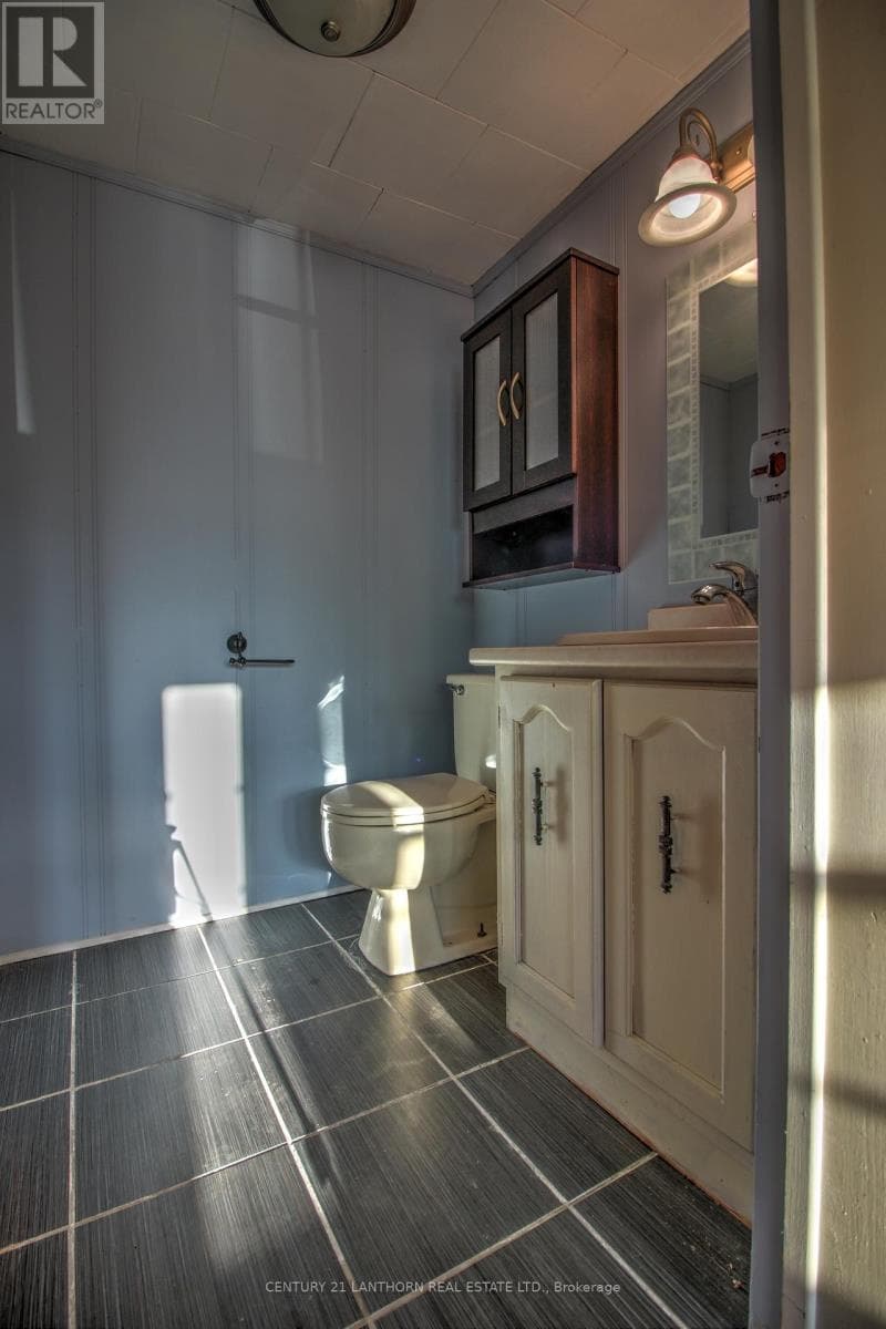 84 PICTON MAIN STREET W, Central Lakes — photo 4