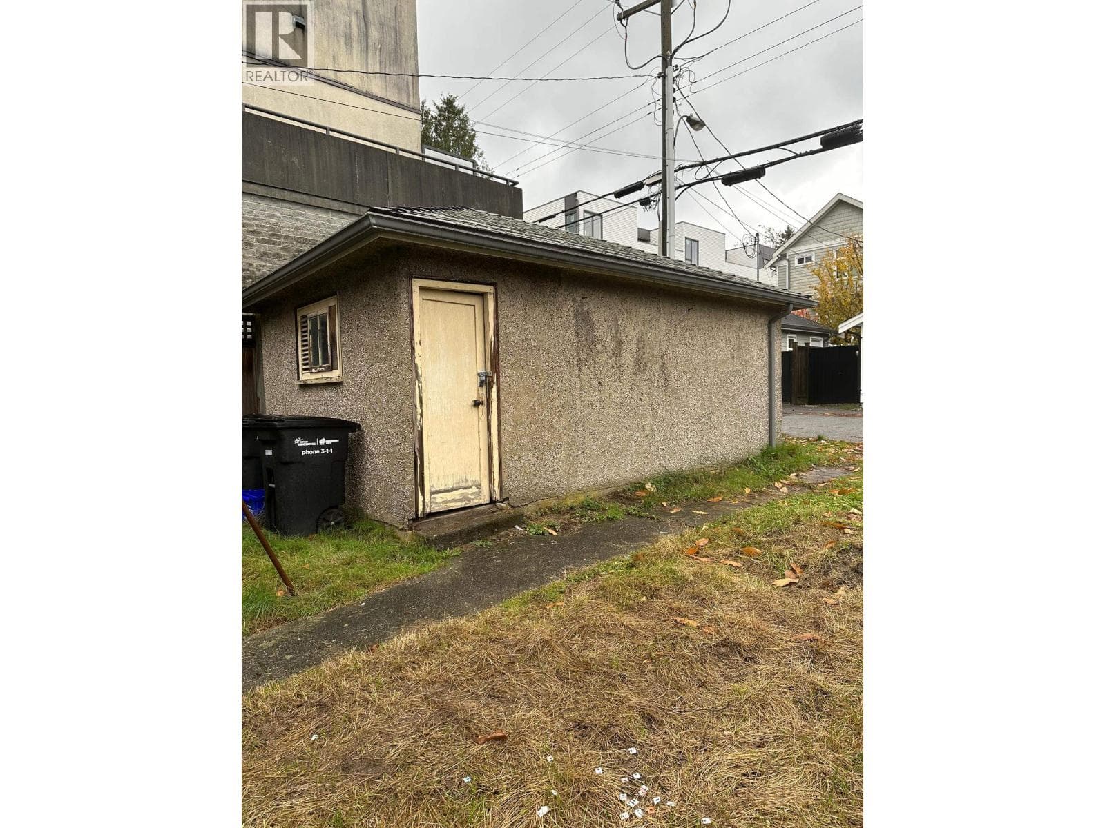 1929 EAST BROADWAY, Greater Vancouver — photo 3