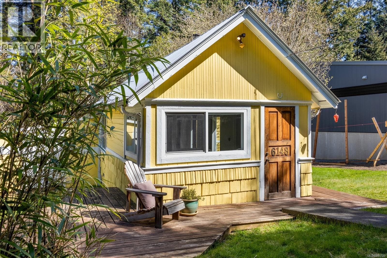 6148 ALDERGROVE DRIVE, Vancouver Island — photo 4