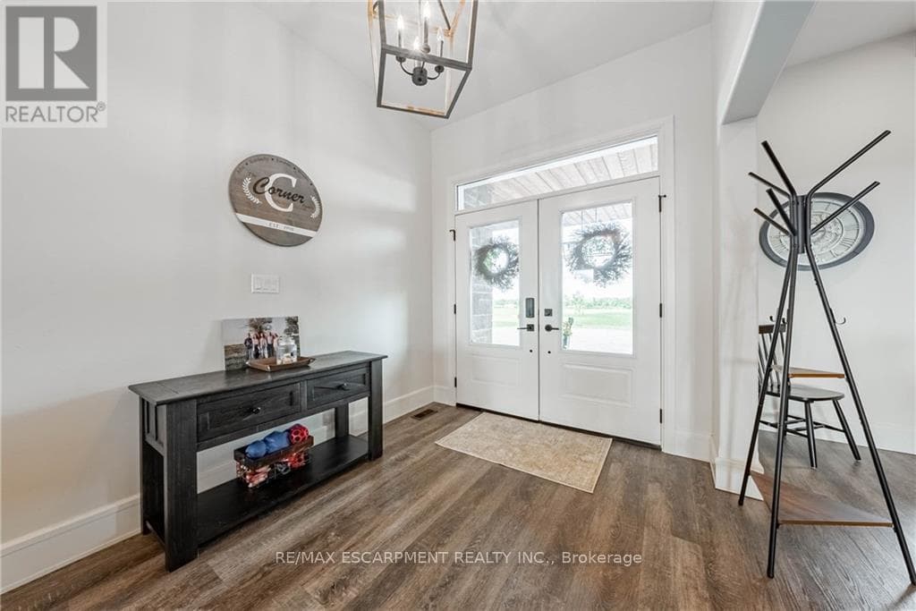 4 MIDDLEPORT ROAD in 