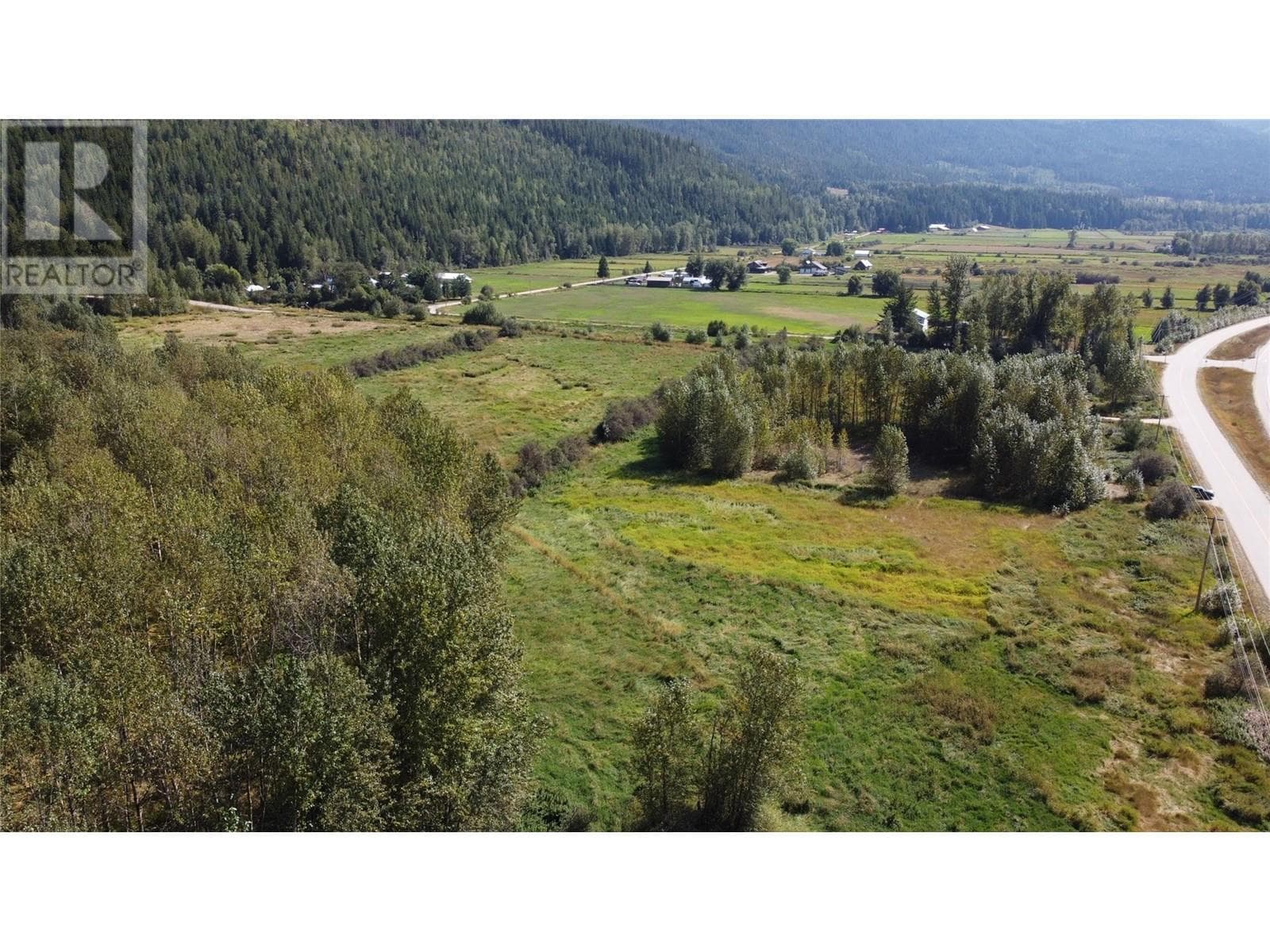 Lot 2 Oxbow Frontage Road, Interior REALTORS® — photo 2