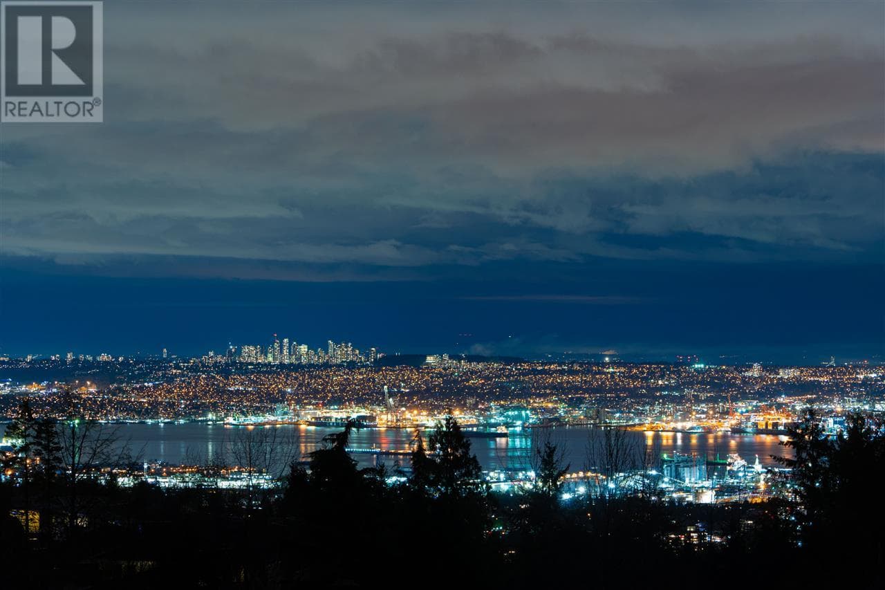 1071 GROVELAND ROAD, Greater Vancouver — photo 2