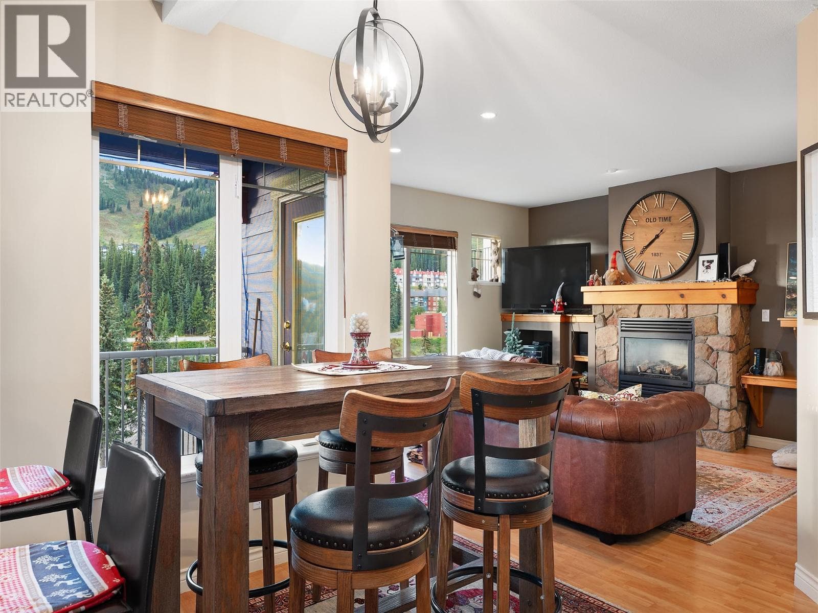 415 SILVER QUEEN ROAD UNIT 2, Interior REALTORS® — photo 5