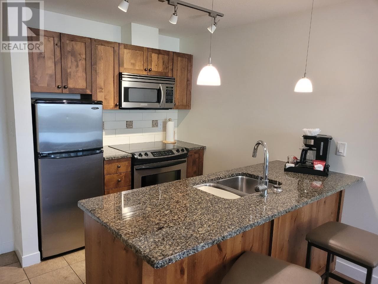 4200 Lakeshore Drive Unit# 110, Interior REALTORS® — photo 2