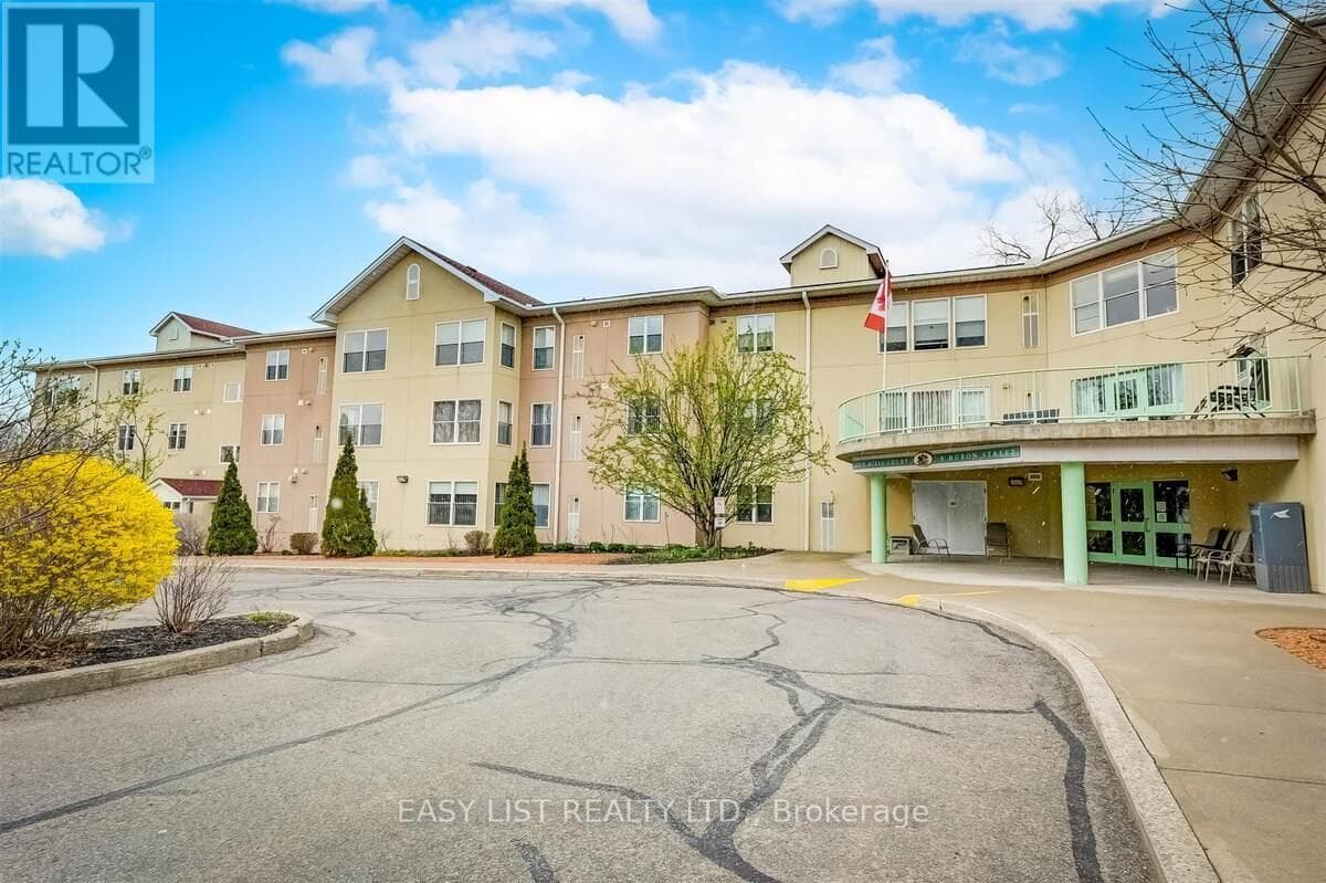 8 HURON STREET UNIT 311 in Lindsay
