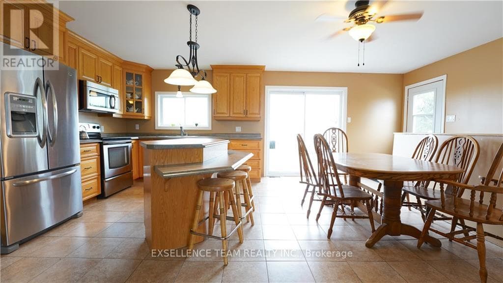 19100 KENYON CONC ROAD 7 ROAD, Cornwall — photo 5