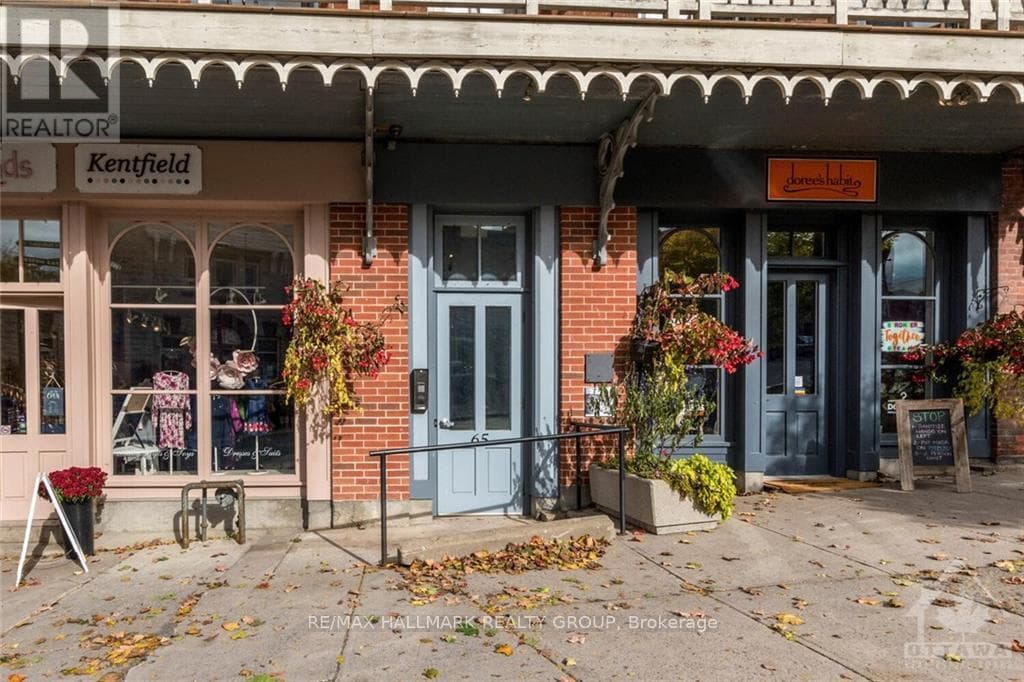 206 - 65 MILL STREET in 