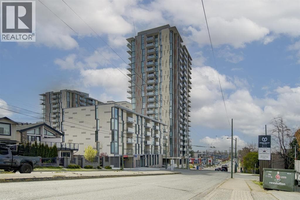 210 8138 FRASER STREET, Greater Vancouver — photo 2