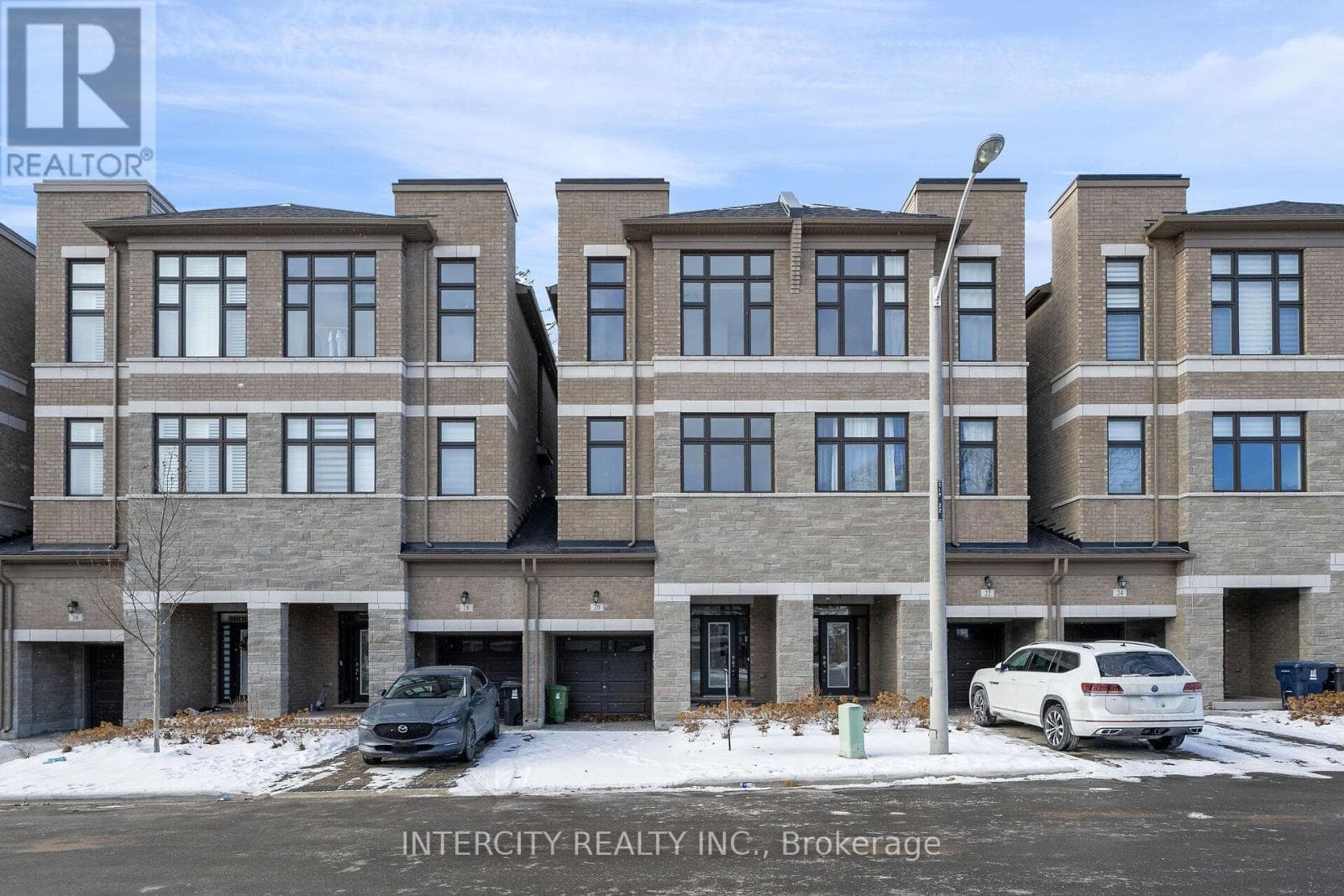 20 TARMOLA PARK COURT in Humber Summit