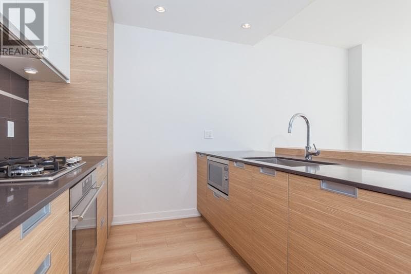 3302 4688 KINGSWAY, Greater Vancouver