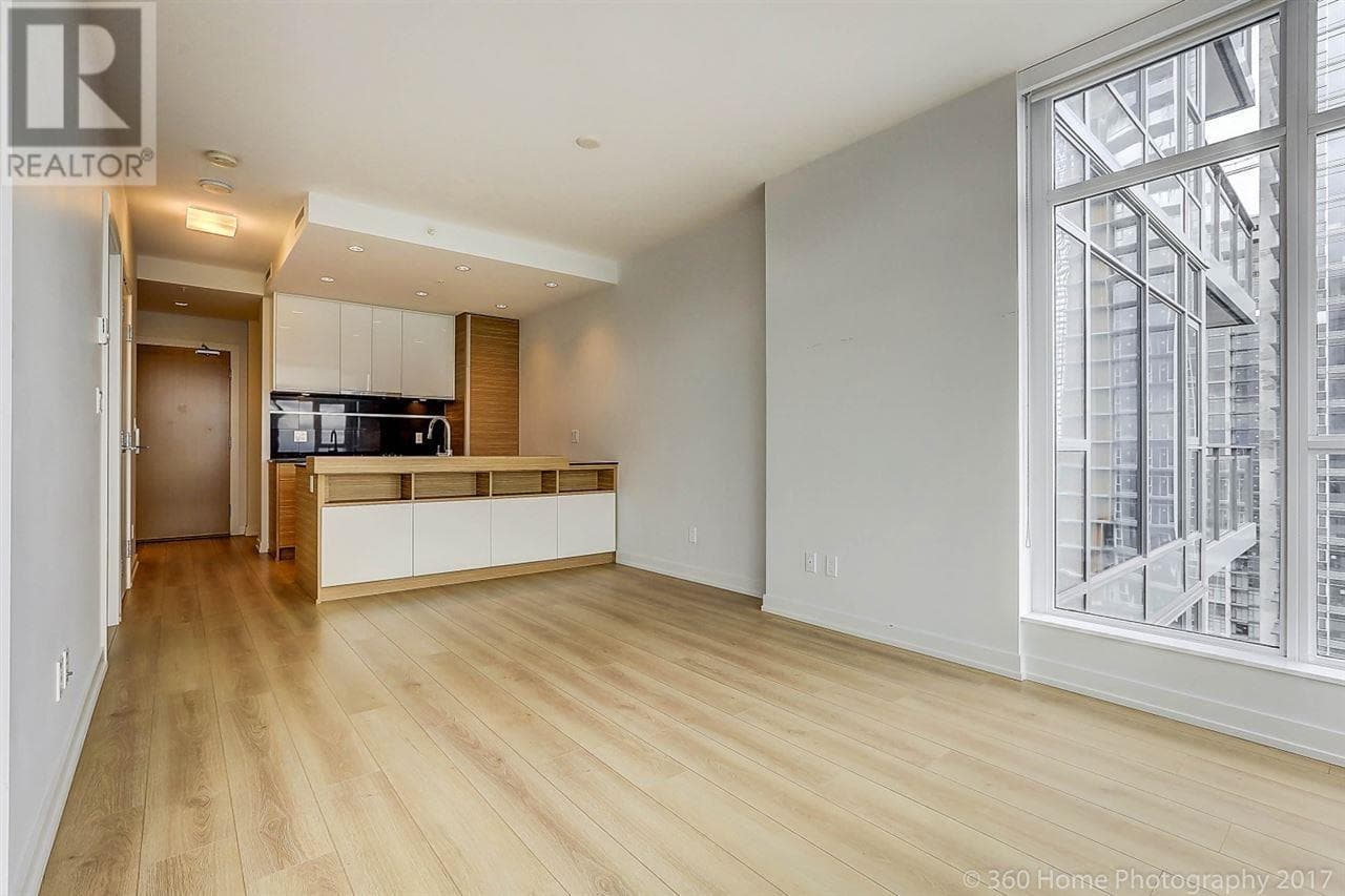 3302 4688 KINGSWAY, Greater Vancouver — photo 2