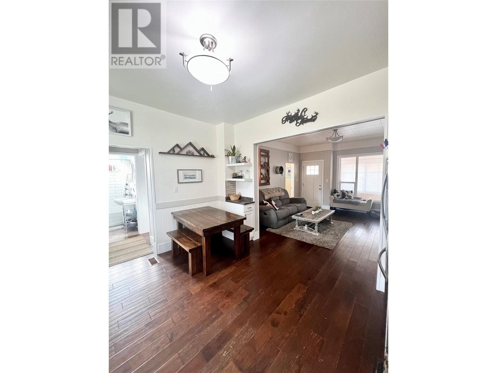 1902 NICOLA AVENUE, Interior REALTORS® — photo 2