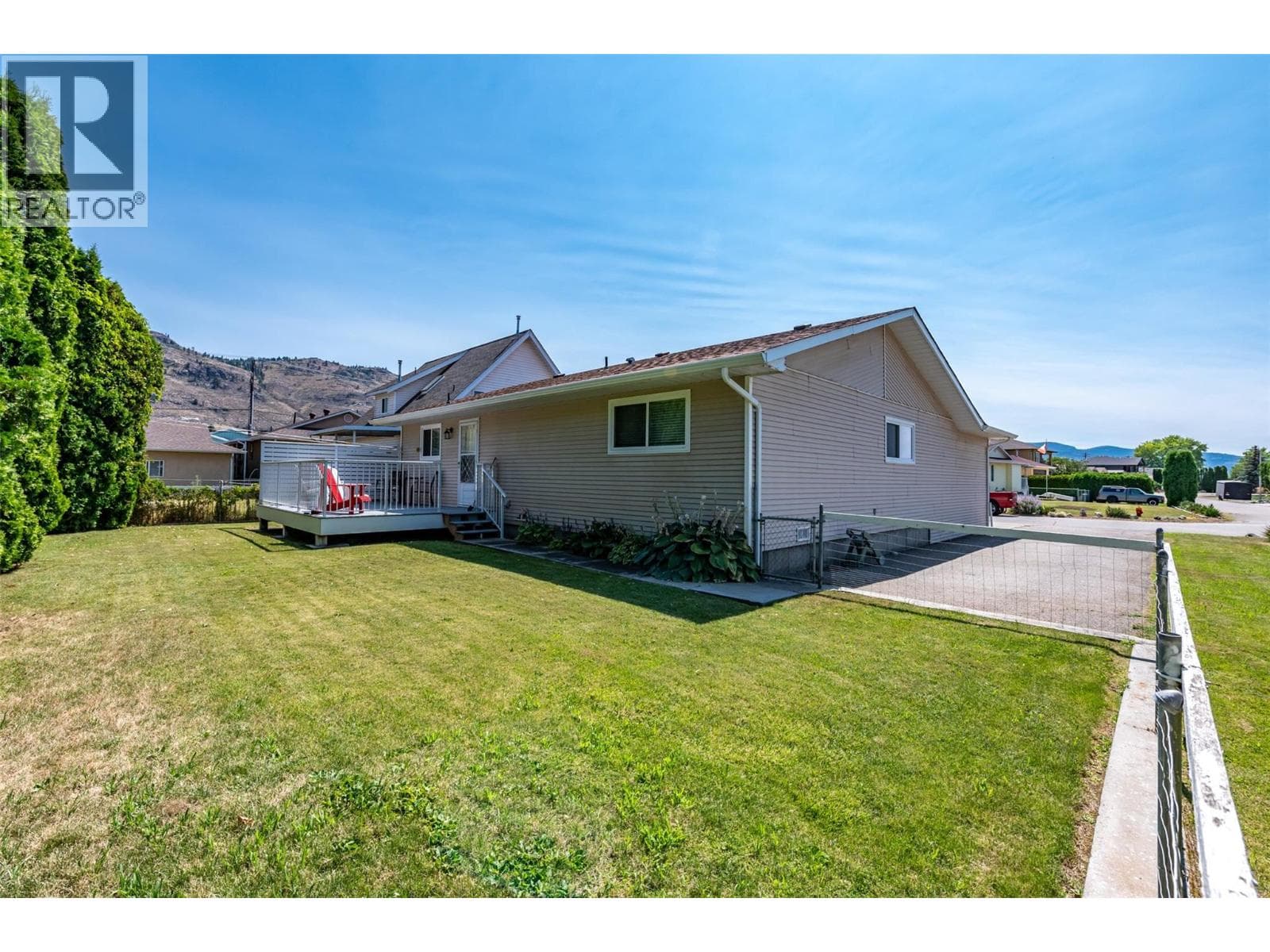 44 BAYVIEW CRESCENT, Interior REALTORS® — photo 2