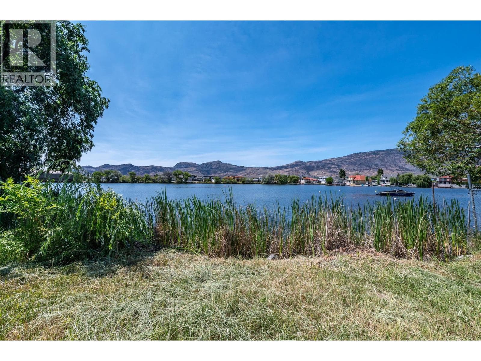 44 BAYVIEW CRESCENT, Interior REALTORS® — photo 4
