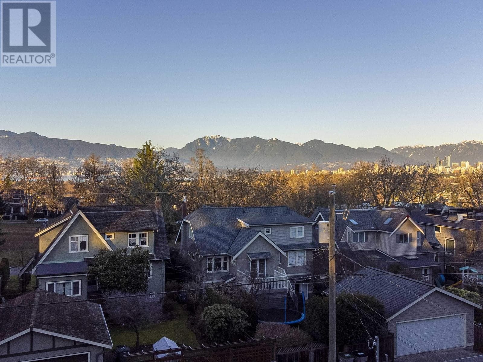 3229 WEST 24TH AVENUE, Greater Vancouver — photo 4