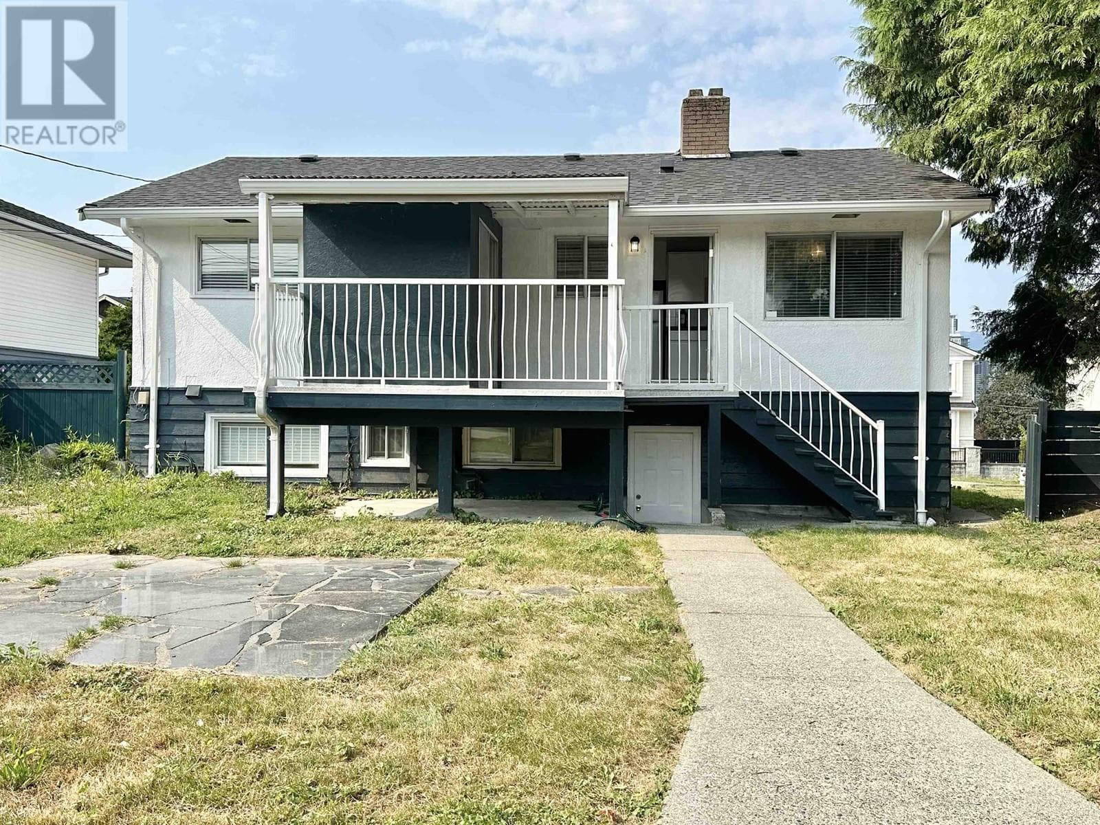 3788 LINWOOD STREET, Greater Vancouver — photo 2