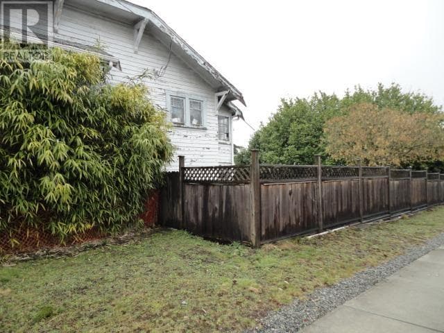 7506 19TH AVENUE, Greater Vancouver — photo 5