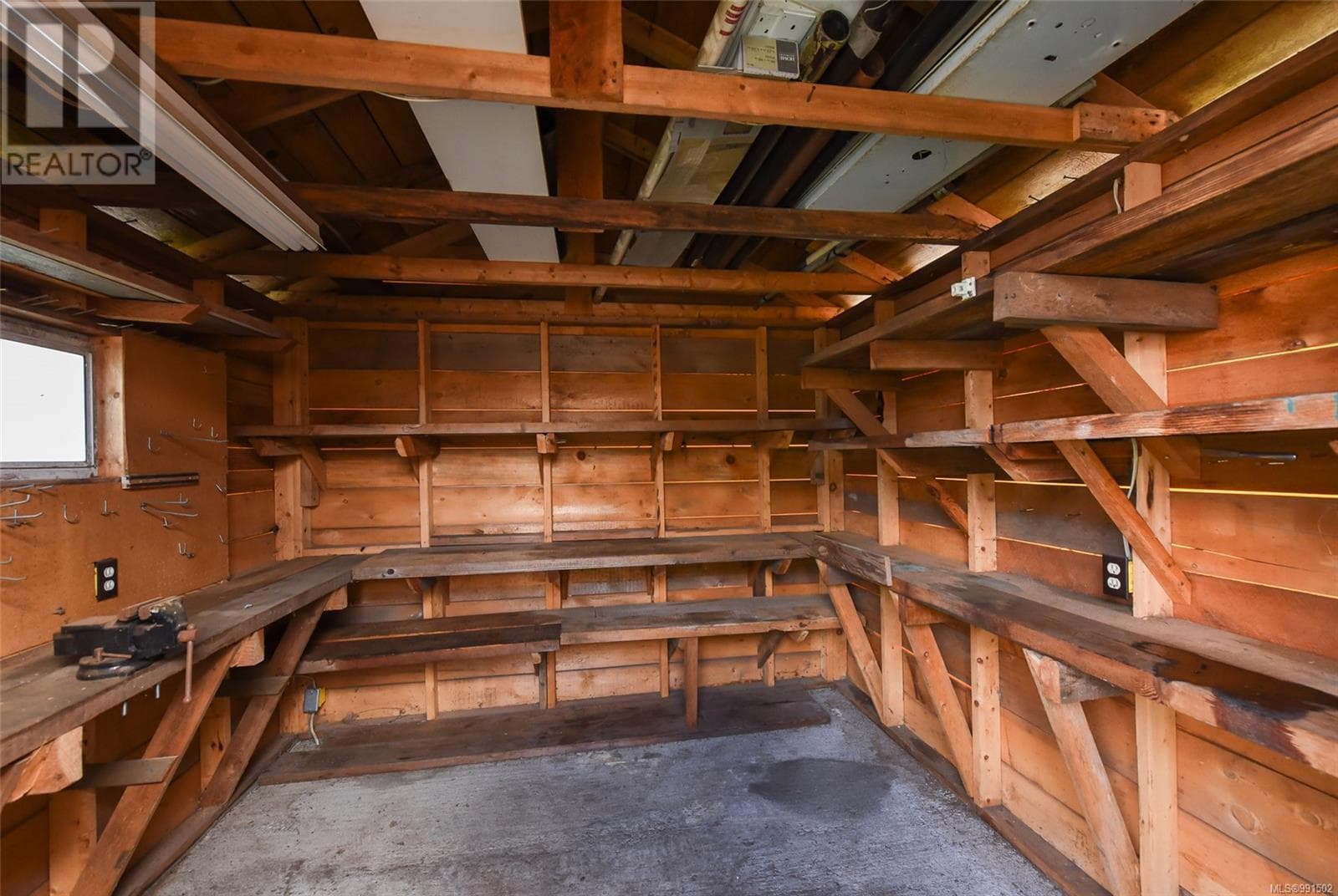 4 1451 PERKINS ROAD, Vancouver Island — photo 2
