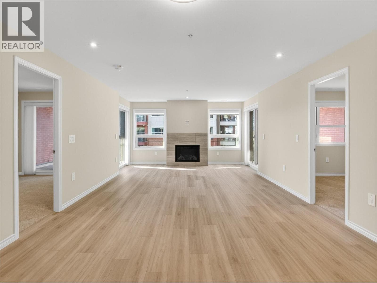 3362 SKAHA LAKE ROAD UNIT 604, Interior REALTORS® — photo 4