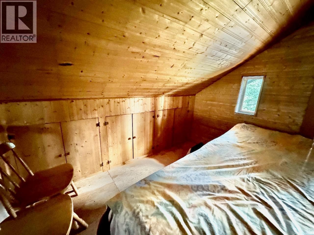 8915 Christian Valley Road, Interior REALTORS® — photo 3