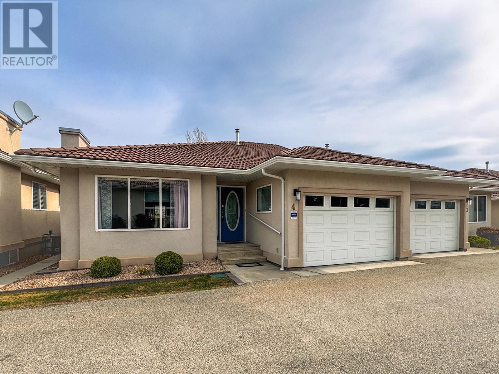 2 ROYAL ANN COURT UNIT 4 in 