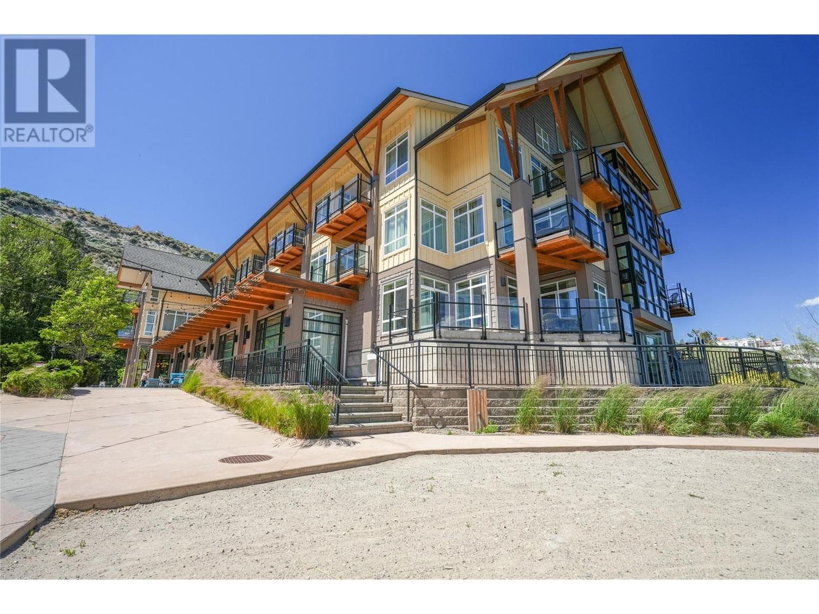 12811 Lakeshore Drive South Unit# 631 in 
