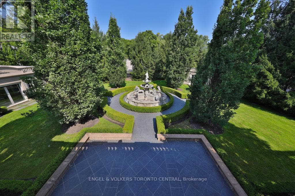 489 LAKESHORE ROAD EAST in 