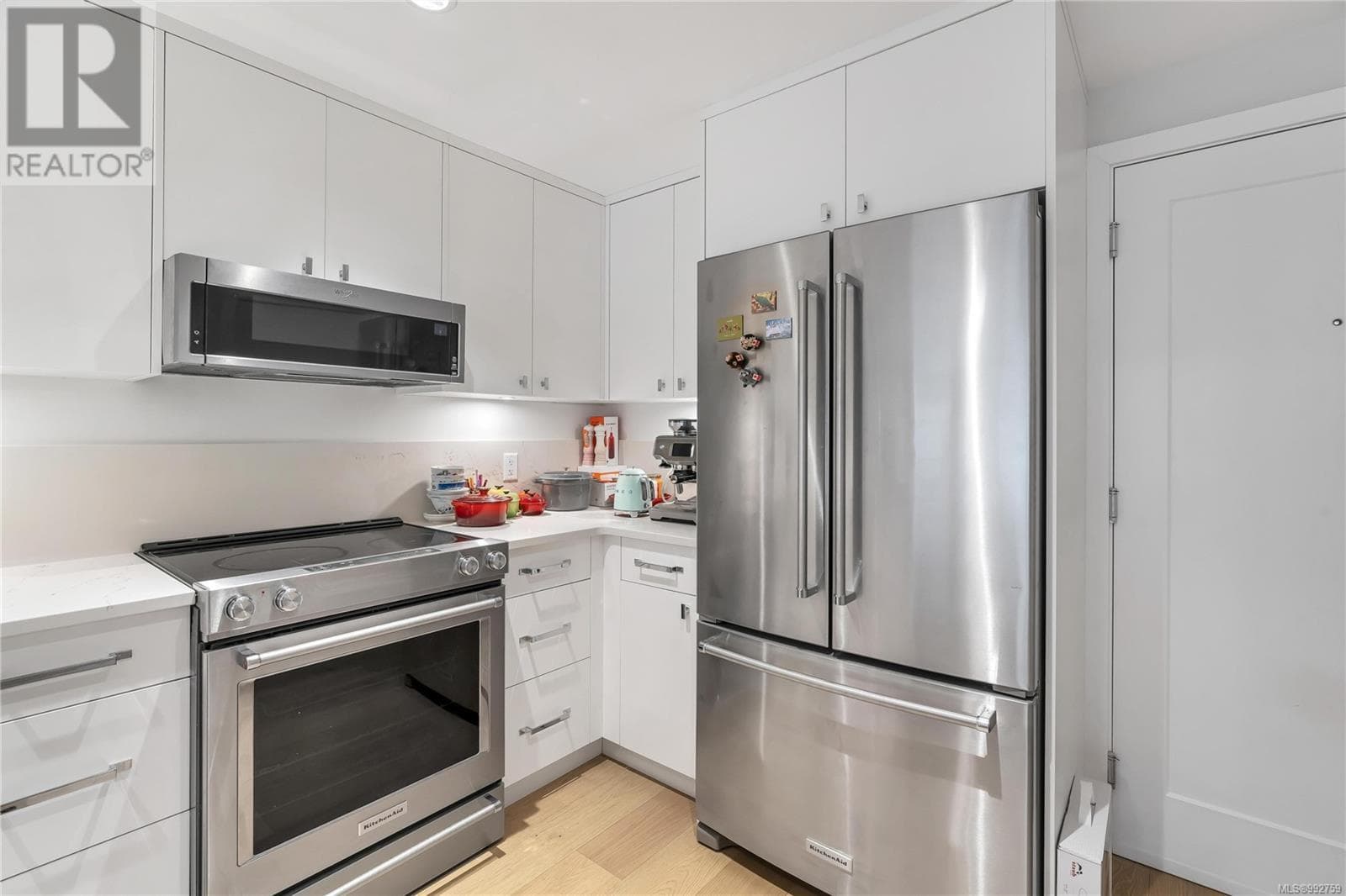 205 4030 SHELBOURNE STREET in 