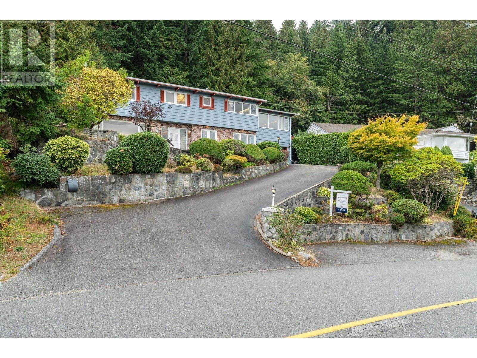 72 BONNYMUIR DRIVE, Greater Vancouver — photo 2