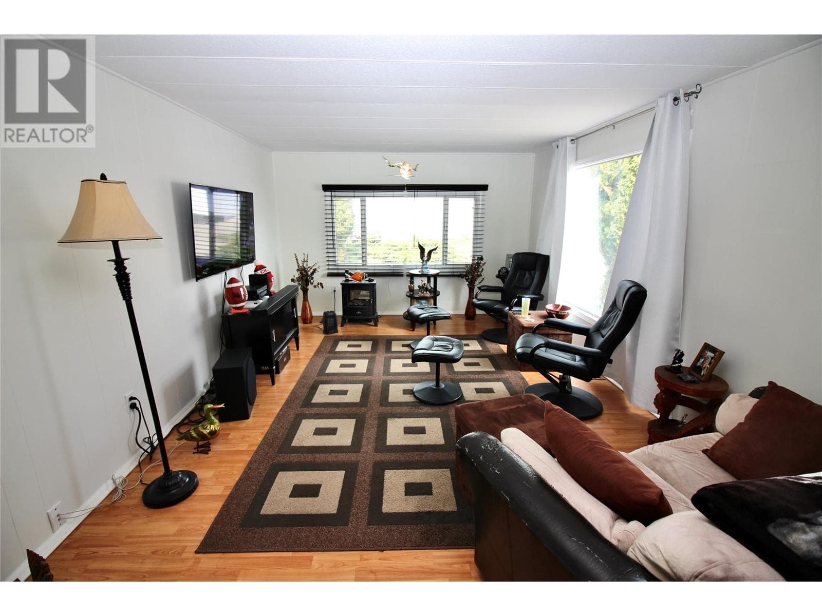 1881 BOUCHERIE ROAD UNIT 56, Interior REALTORS® — photo 4