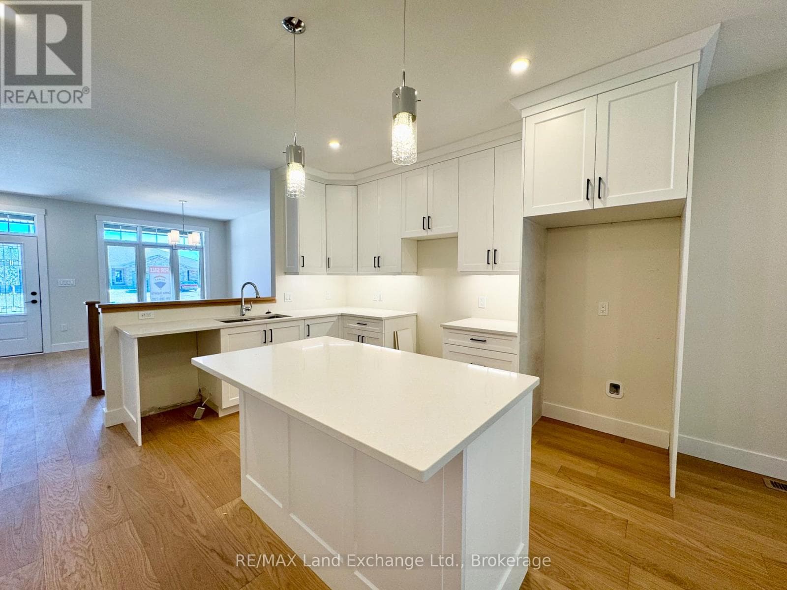 11 NYAH COURT, OnePoint — photo 5