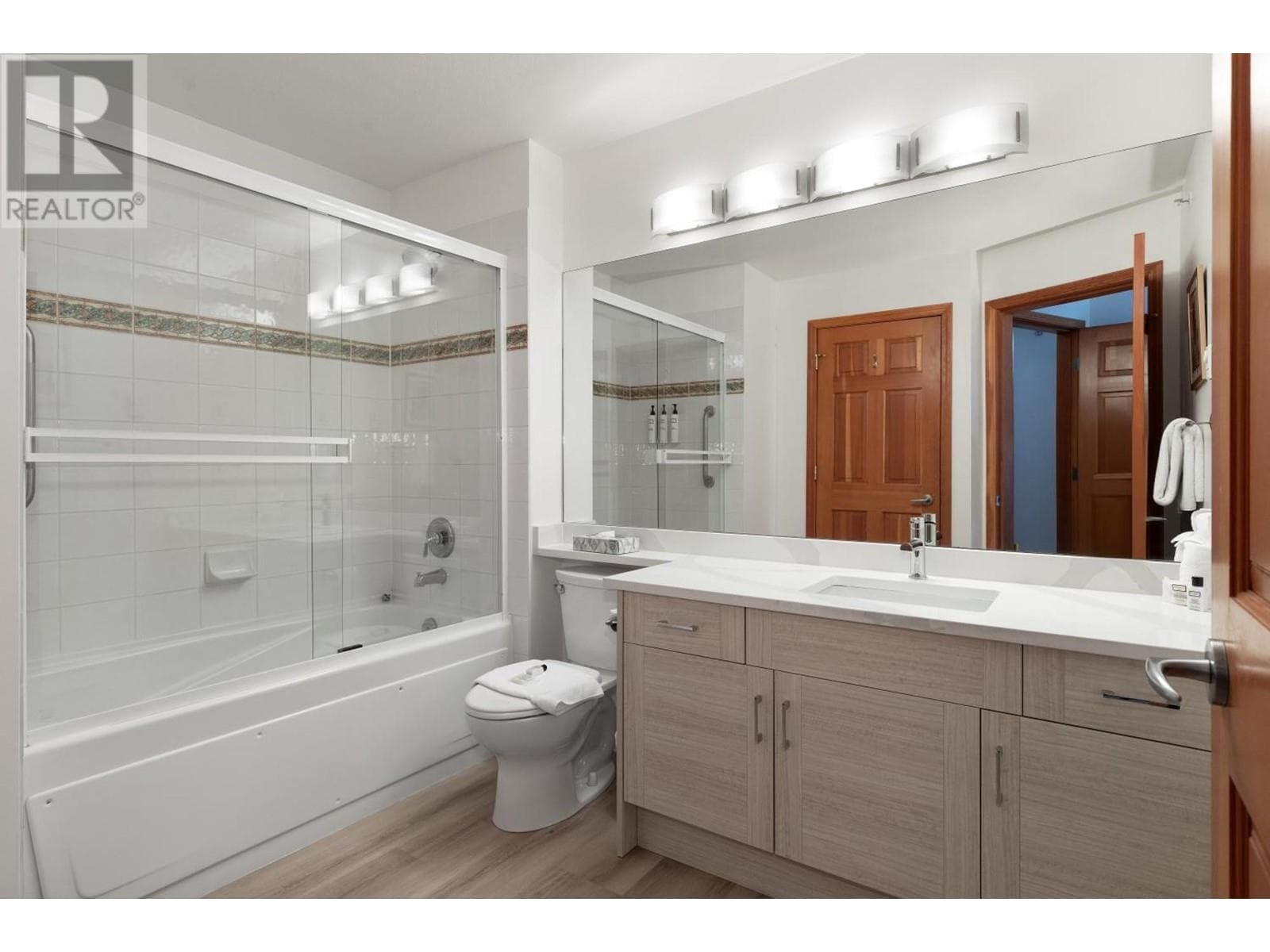 88 WK 13-4355 NORTHLANDS BOULEVARD, Greater Vancouver — photo 4