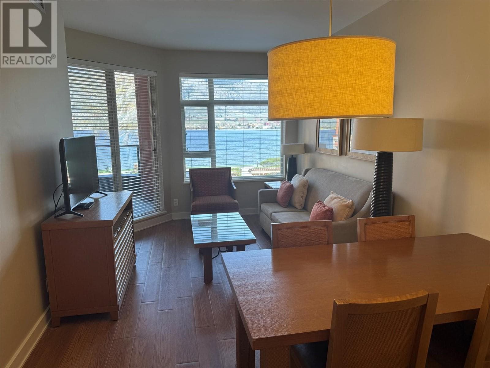 15 PARK Place Unit# 210, Interior REALTORS® — photo 5
