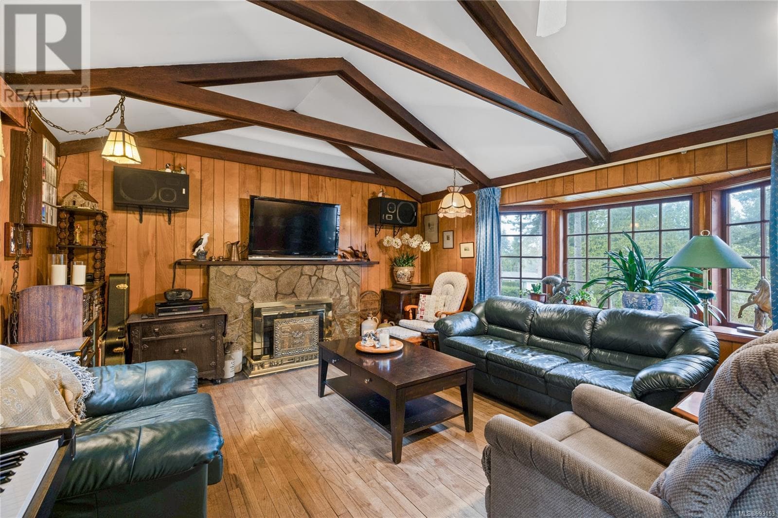 218 SUNNINGDALE ROAD EAST, Vancouver Island — photo 5