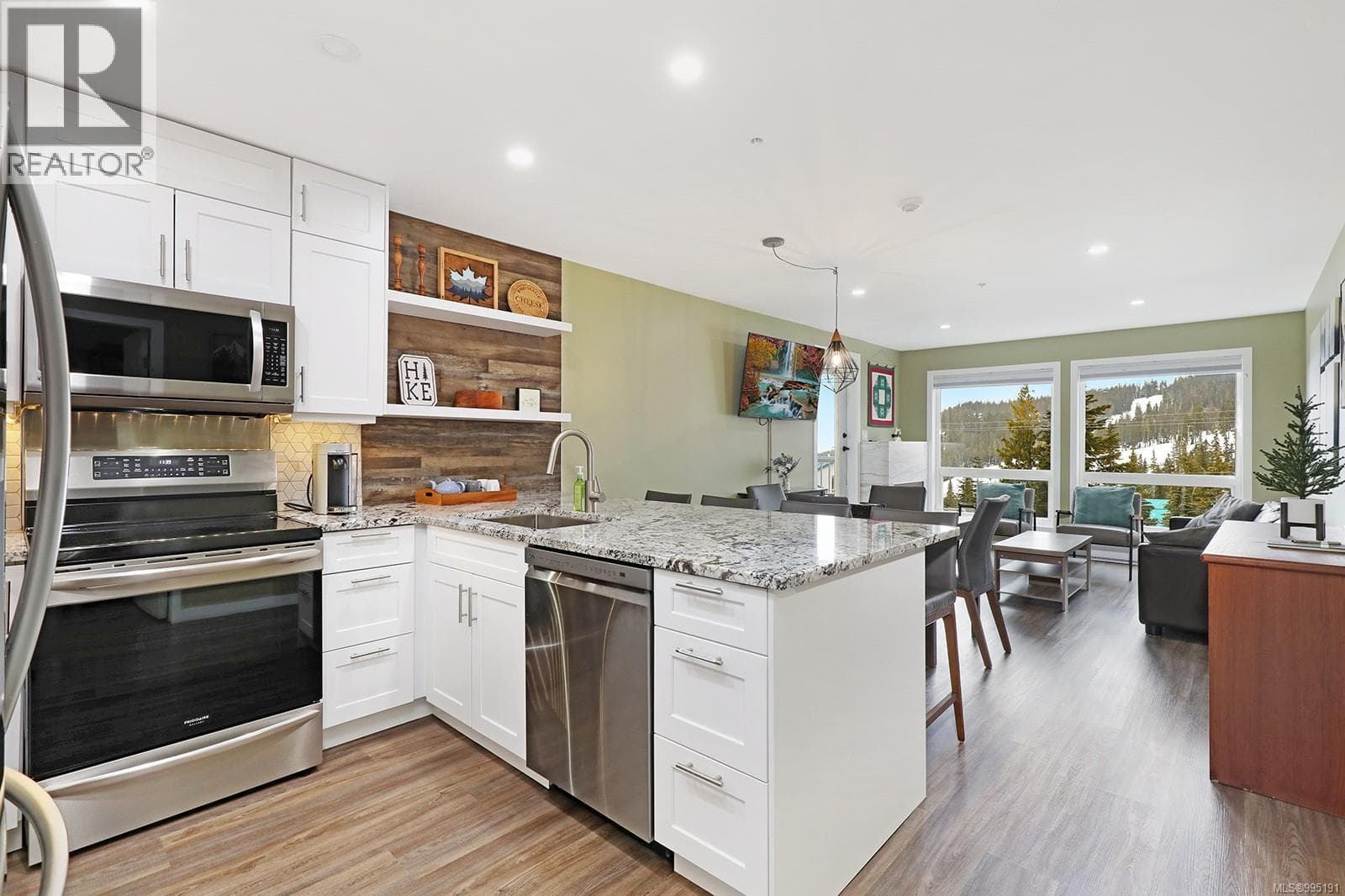 506 1201 HENRY ROAD, Vancouver Island — photo 4