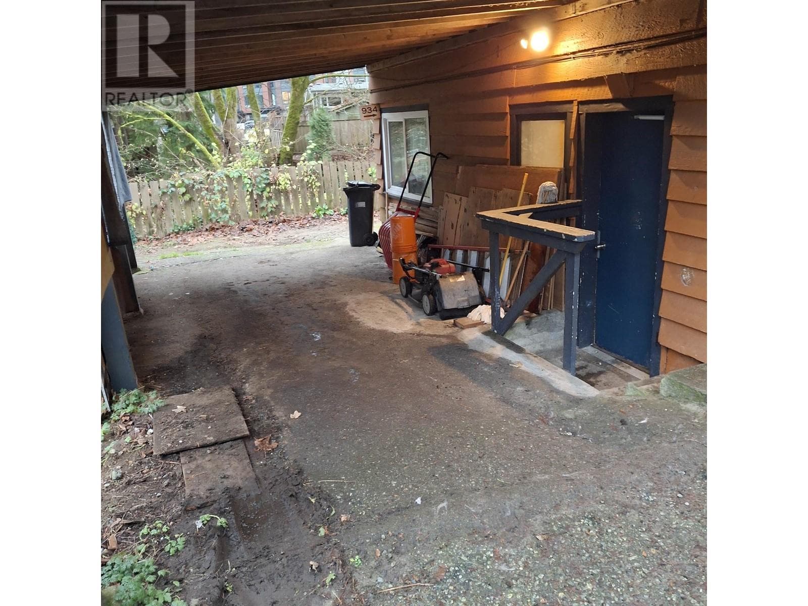 934-938 CLARKE ROAD, Greater Vancouver — photo 4
