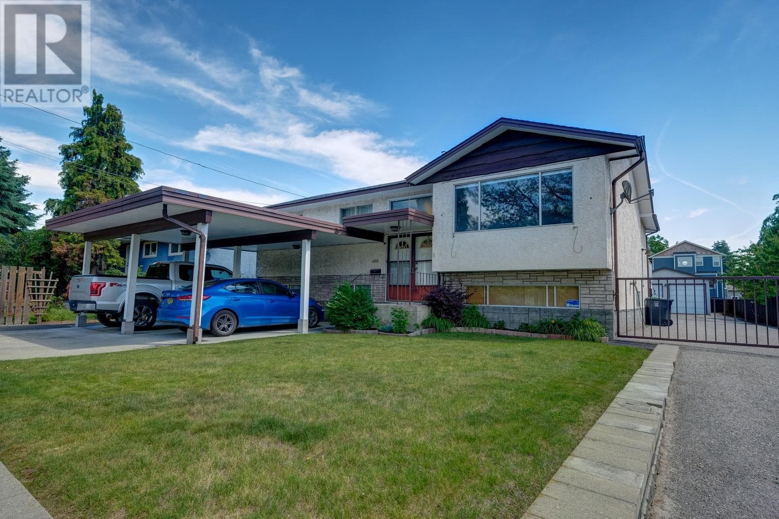 3029 GORDON DRIVE in South Pandosy - KLO