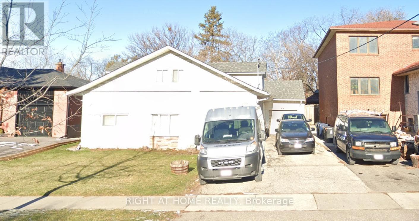 20 CONNAUGHT AVENUE in Newtonbrook West