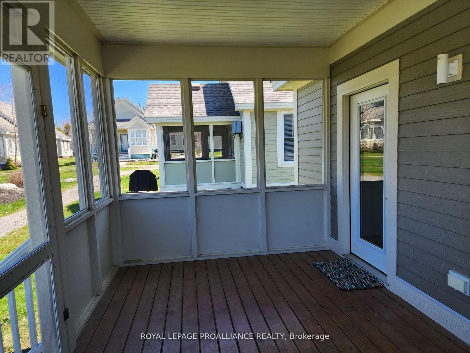 38 MEADOW VIEW LANE in