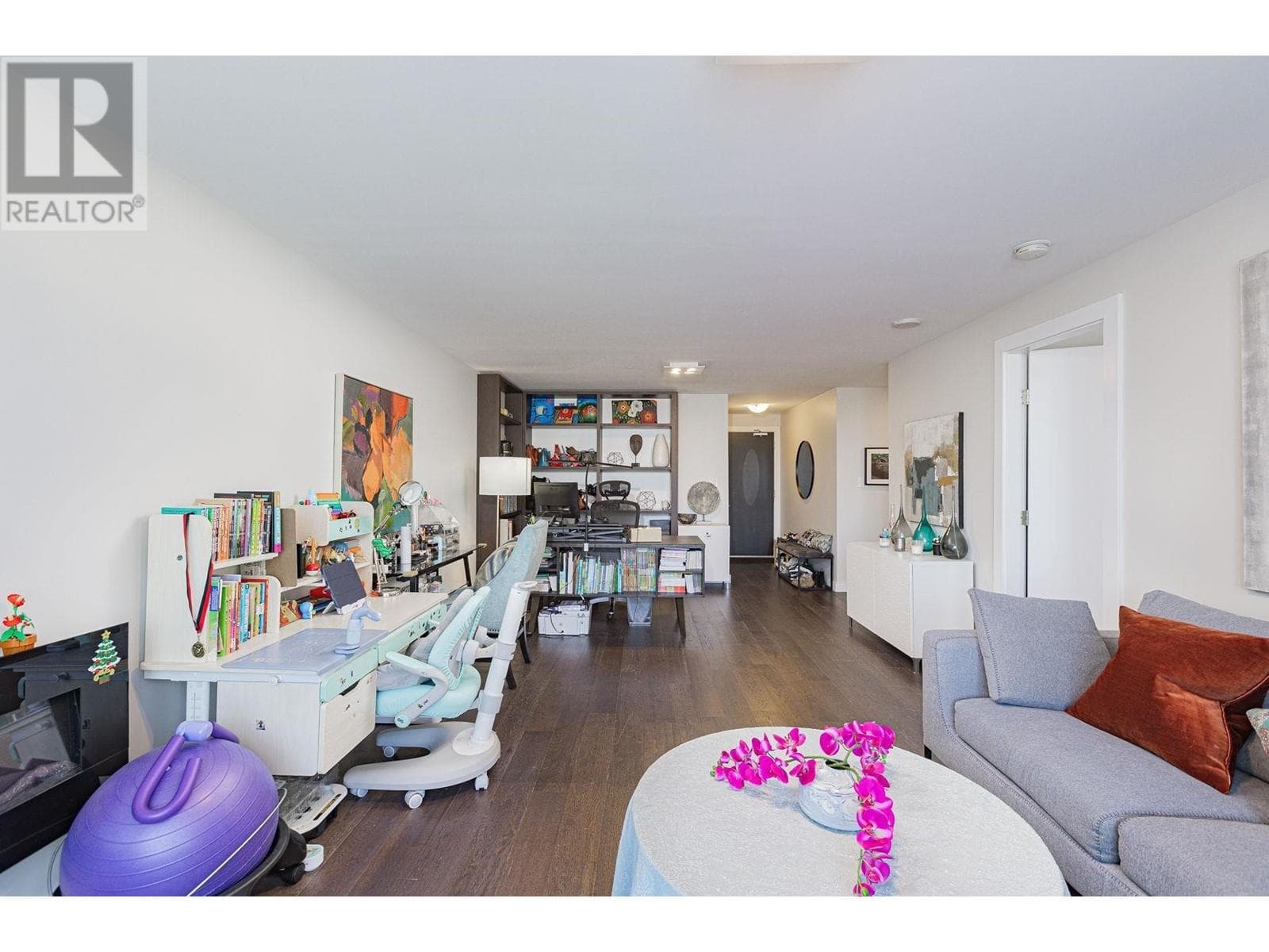 6015 5511 HOLLYBRIDGE WAY, Greater Vancouver — photo 2