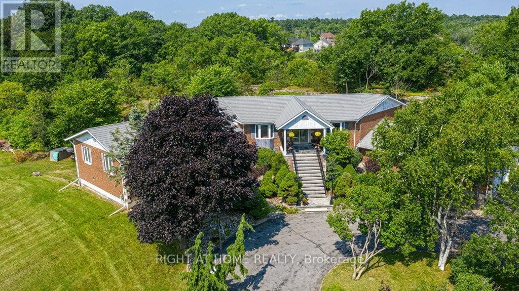 550 QUEEN STREET EAST in 