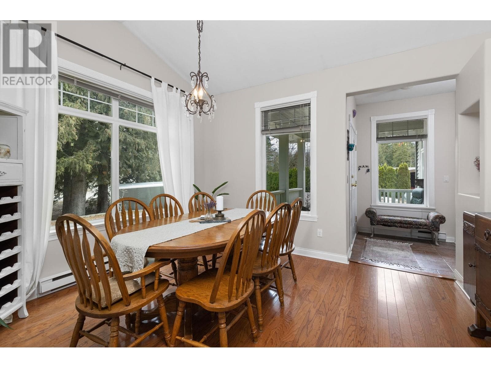 7443 DOGWOOD STREET, Greater Vancouver — photo 2