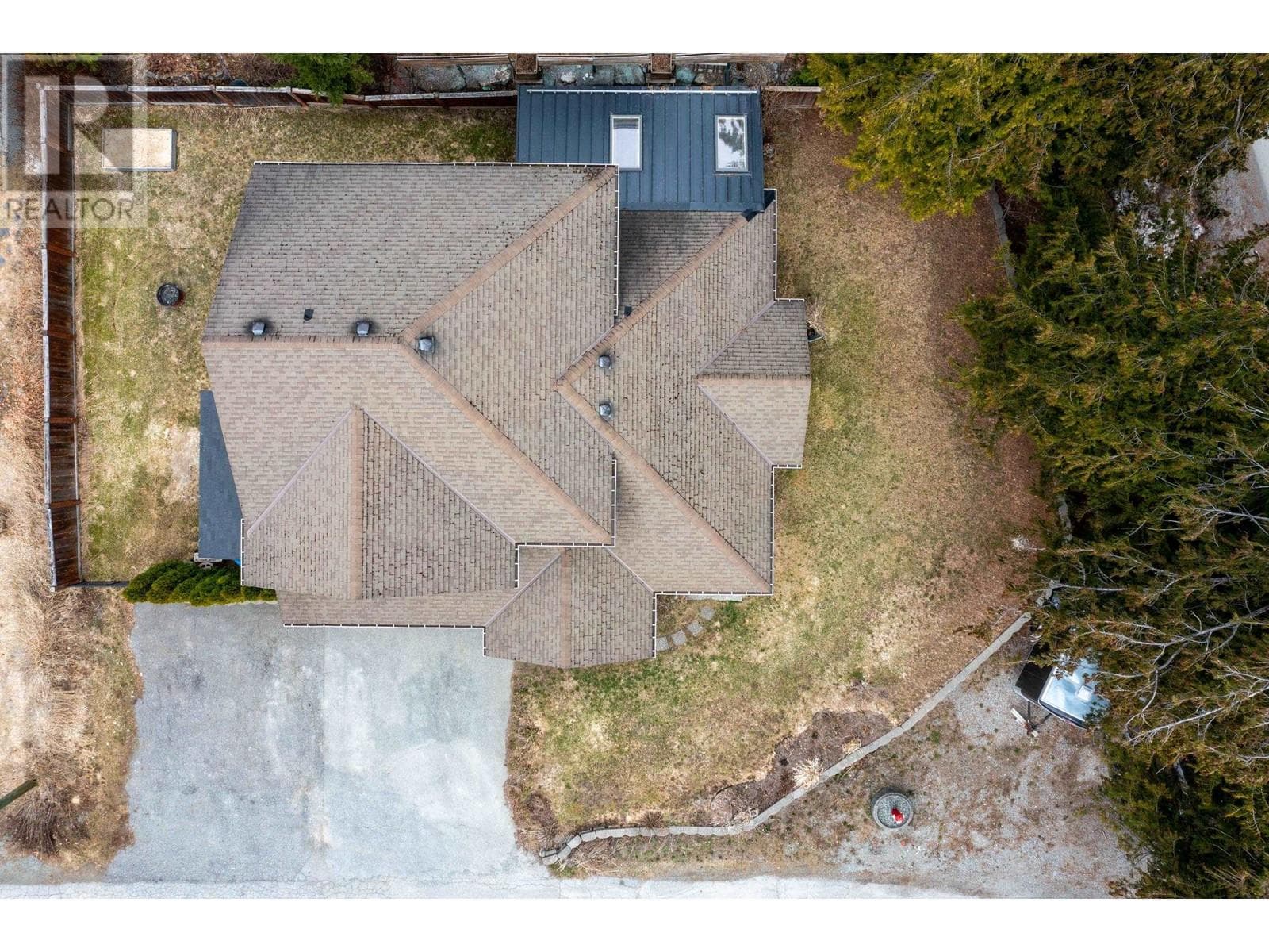 7443 DOGWOOD STREET, Greater Vancouver — photo 4