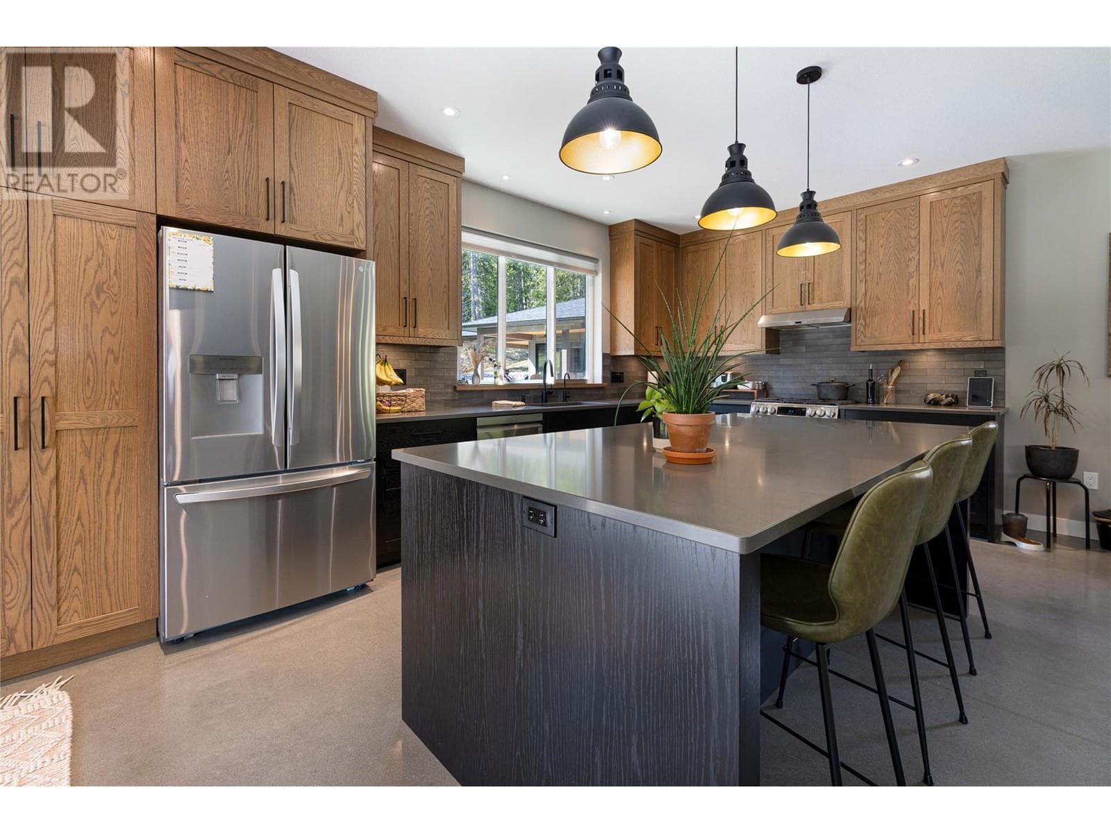6400 1 Avenue NW, Interior REALTORS® — photo 3