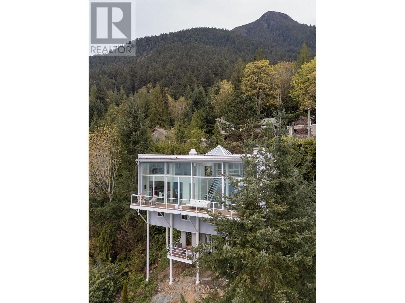 90 ISLEVIEW PLAZA, Greater Vancouver — photo 4